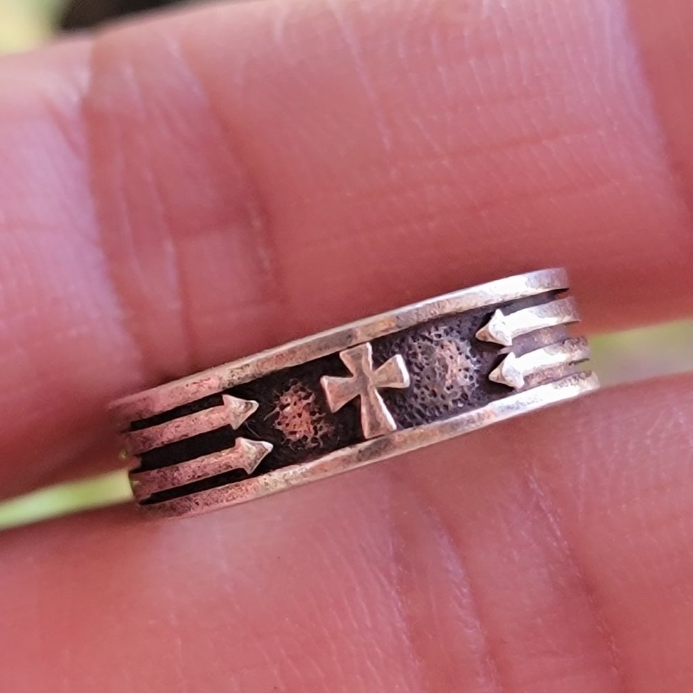 Handmade wax casted 925 sterling silver arrows cross toe ring or pinky ring adju